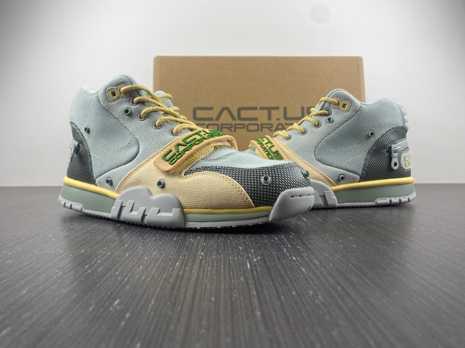 nike travis scott x air trainer 1 sp 