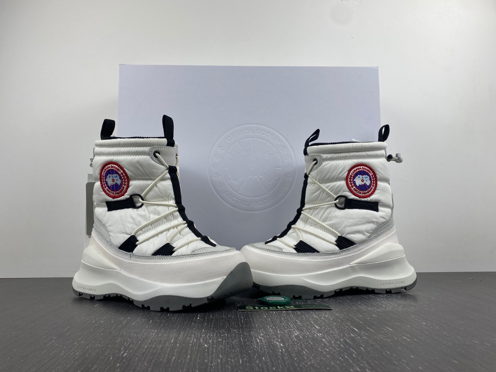 Can*a Go*e womens toronto