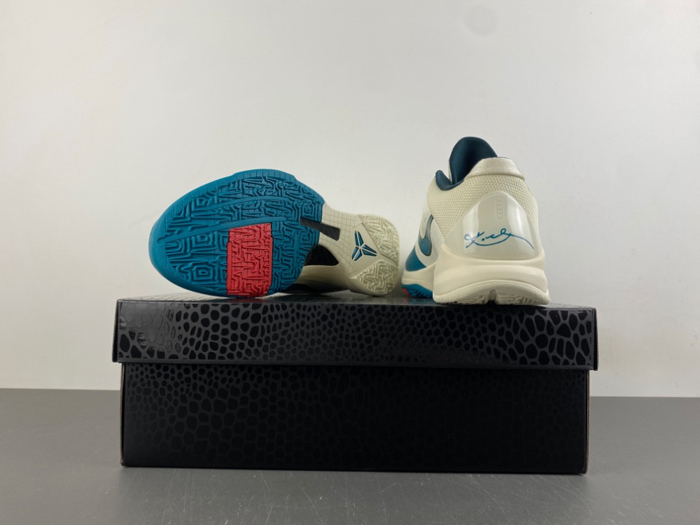 Caitlin Clark Nike Kobe 5 Protro “Coconut Milk” IZ1852-100