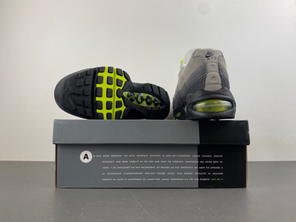 Nike Air Max 95 OG “Neon” HM4740-001