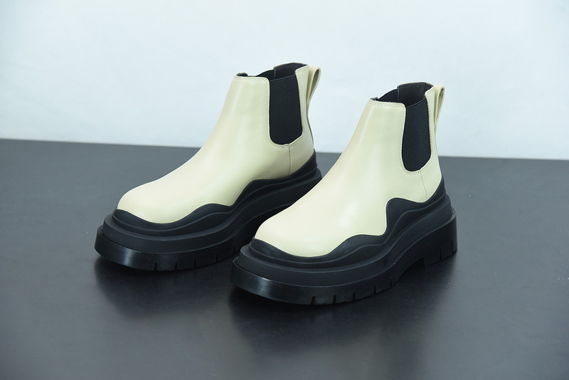 Bo*te*ga ve*ne*ta sneaker