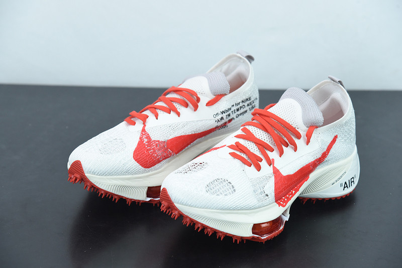 of x air zoom tempo next%