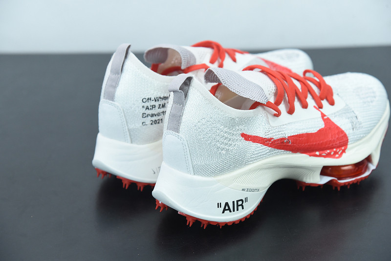 of x air zoom tempo next%