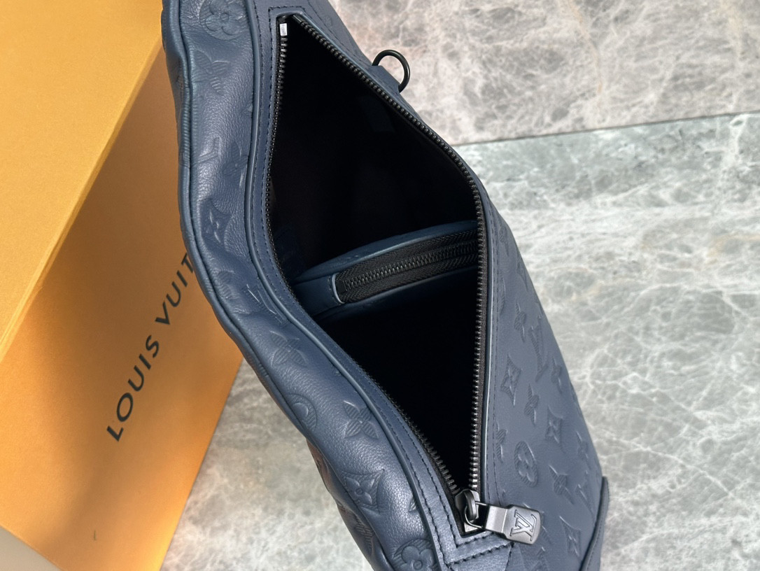LVT PURSE bLUE