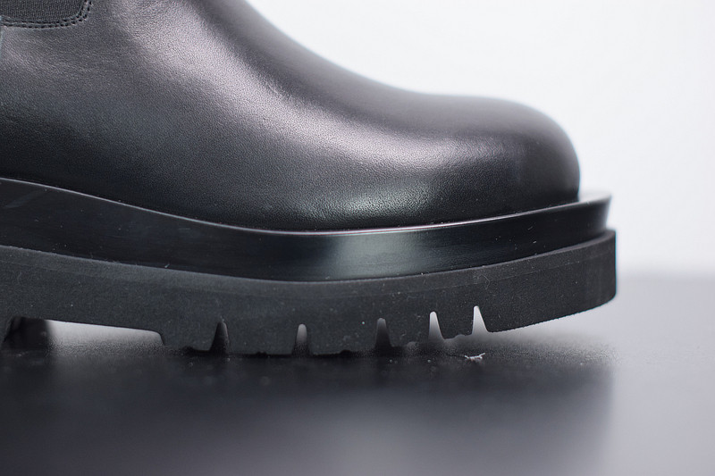 Bo*te*ga ve*ne*ta sneaker