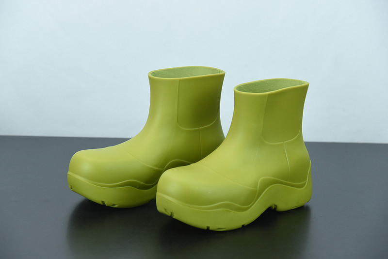 Bo*te*ga ve*ne*ta sneaker