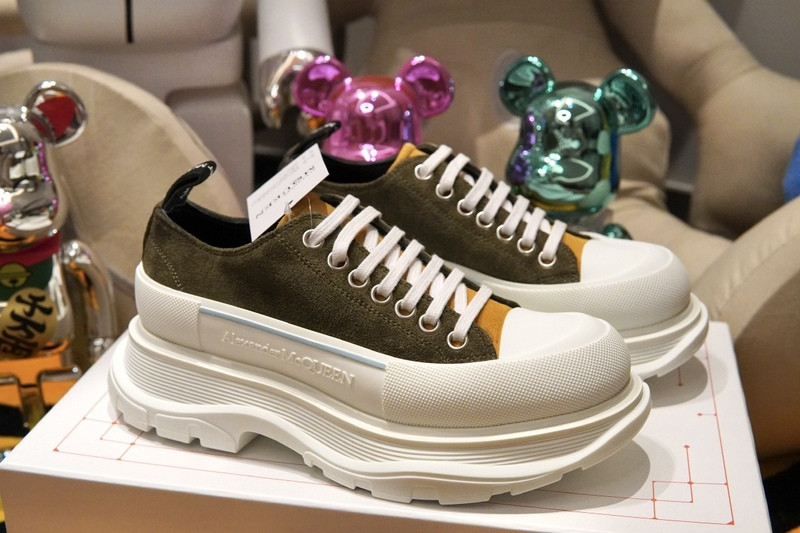 alexer mceen sneakers