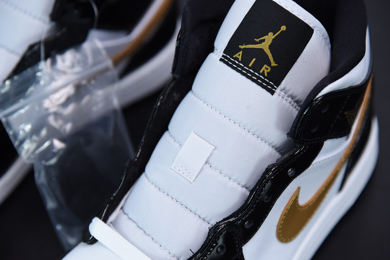 air jordan 1 mid patent 