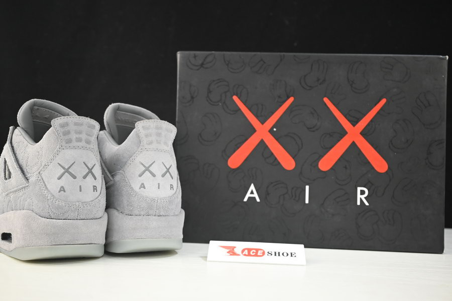 air jordan 4 retro kaws "kaws" 930155-003