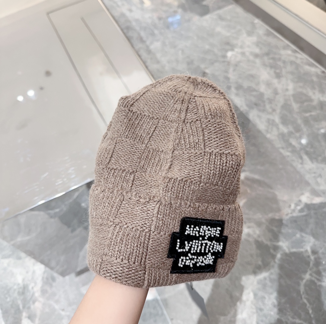 lvt Hat