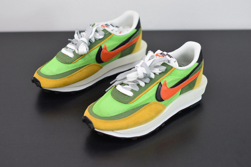 nike sacai x ldv waffle