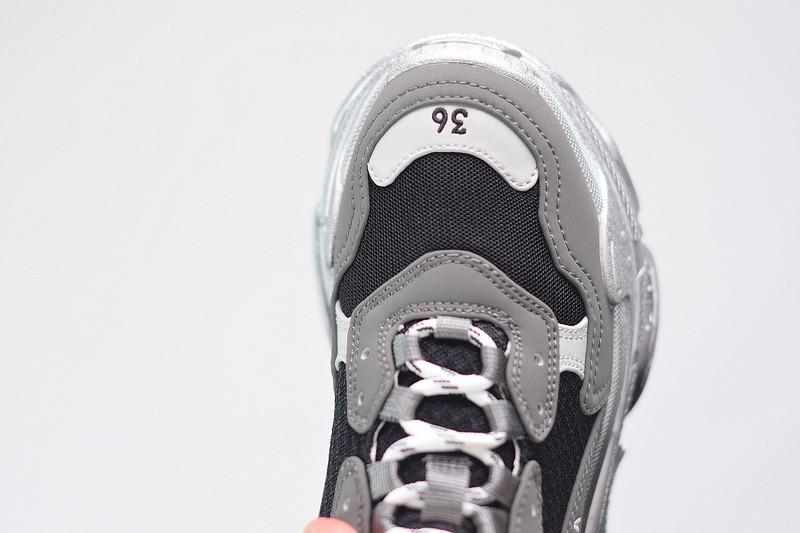 bc triple s trainer 483546 w06f1 0841