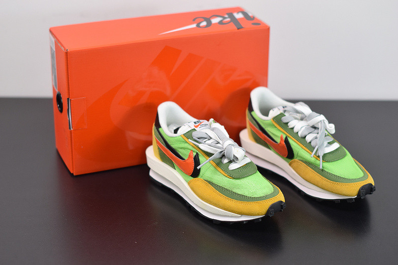 nike sacai x ldv waffle