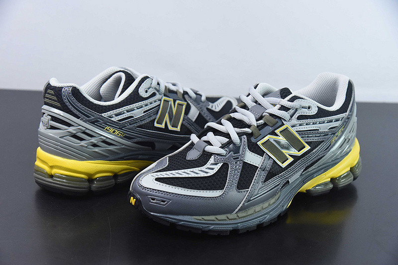 new balance sneaker