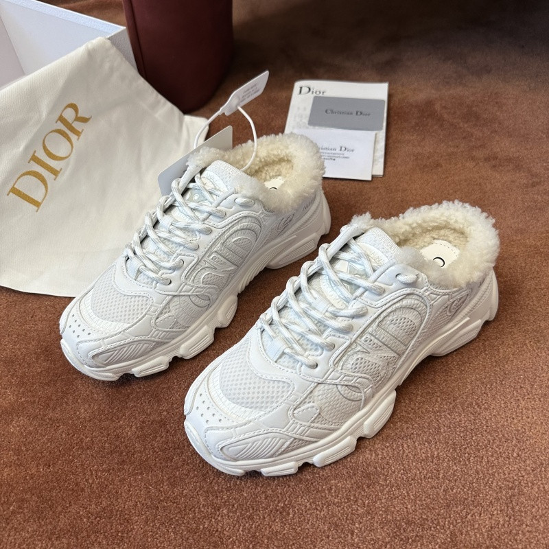 DIO* SNEAKER