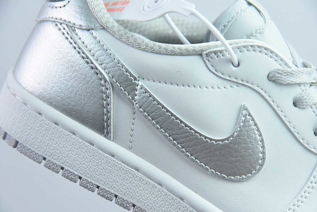 Air JordanAir Jordan 1 Retro Low OG 