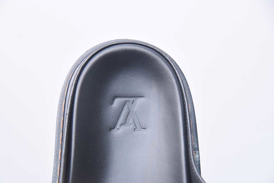 LVT SANDALS