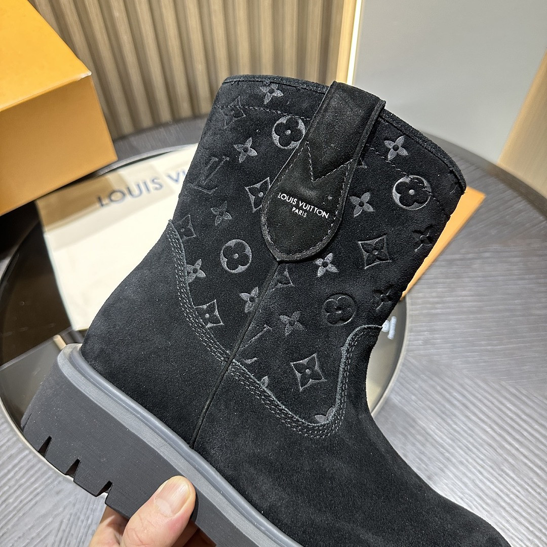 LVT BOOTS