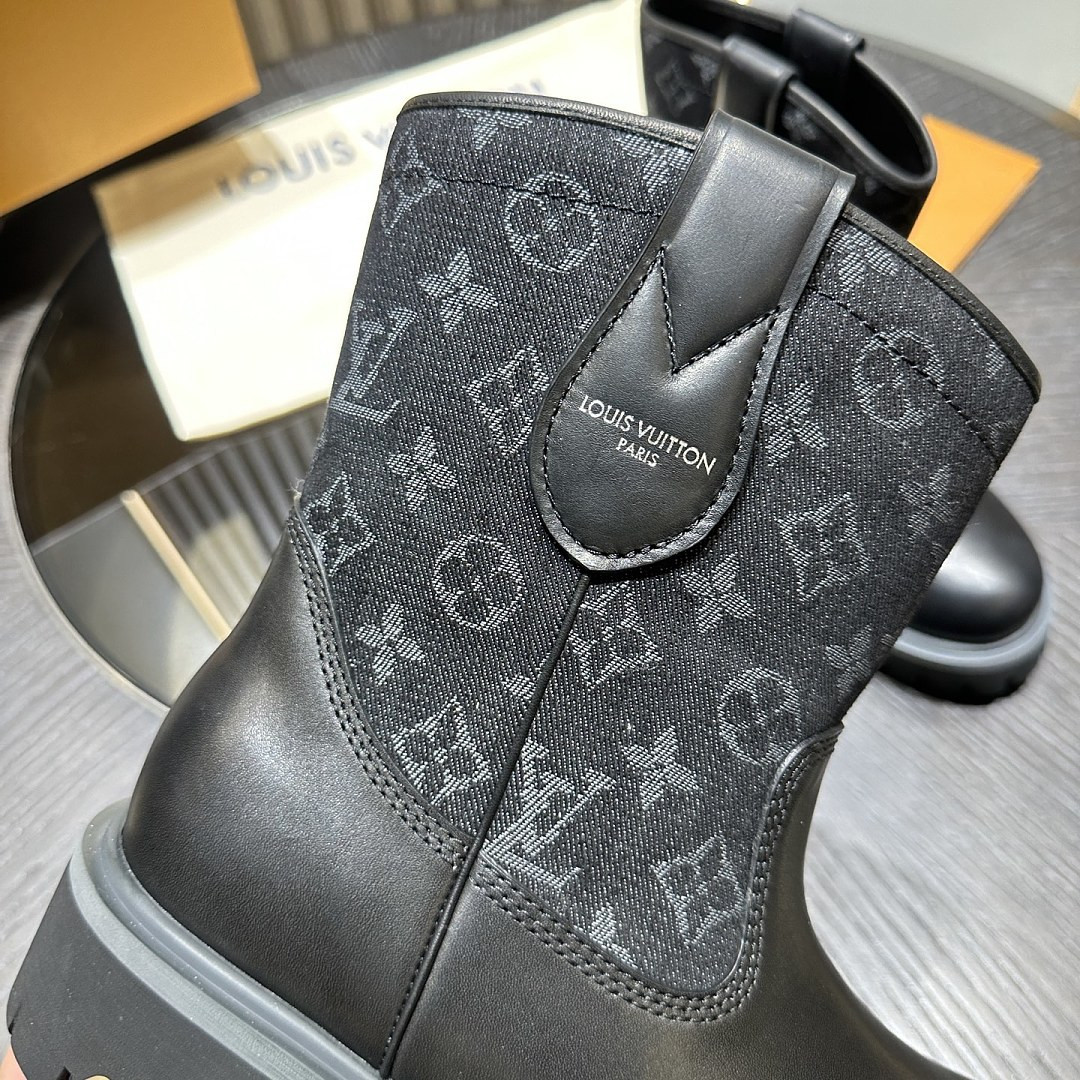 LVT BOOTS