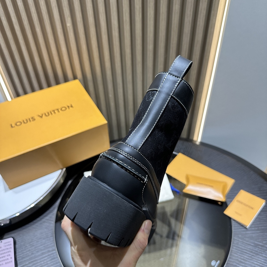 LVT BOOTS