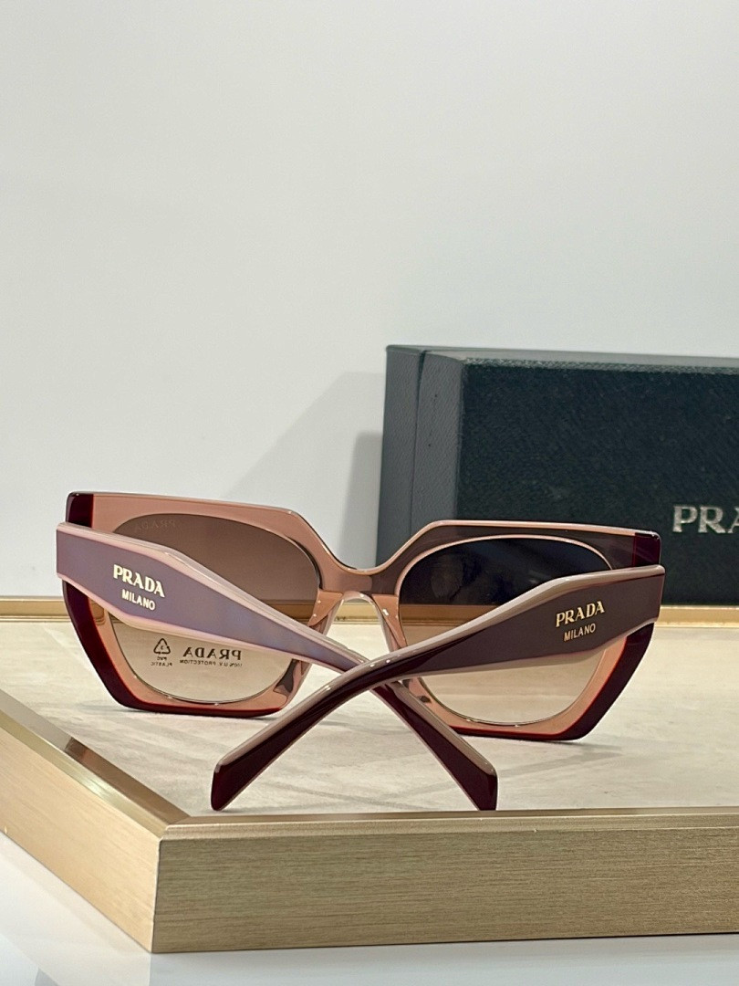 Pra*a Sunglasses