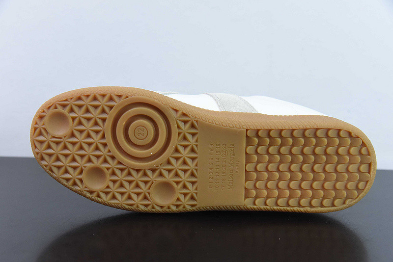 ma*s*n Ma*i*la sneaker