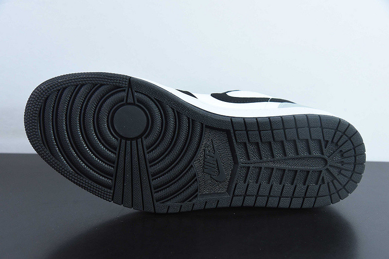 Air Jordan 1 Low SE White Fire Red Black Matte Silver HF3148-106