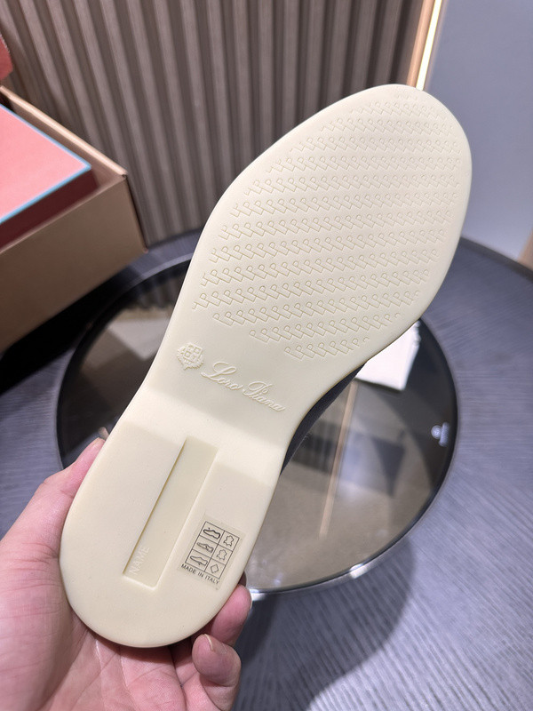 L0r0 P1ana sneaker