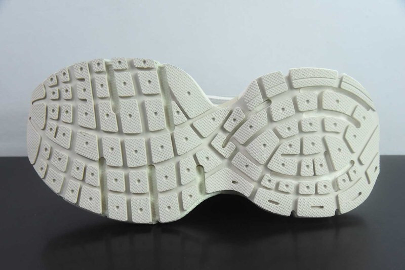 BC 3XL SNEAKER