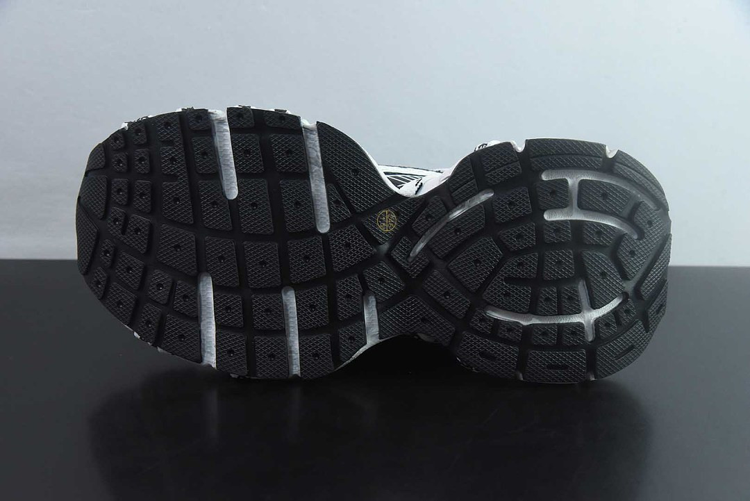 BC 3XL SNEAKER
