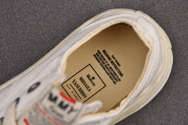 Ma*s*n mihara yasuhiro sneaker