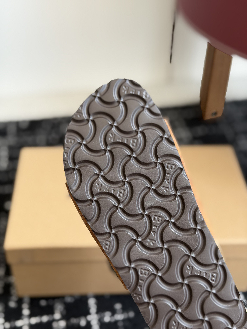 LVT SANDALS