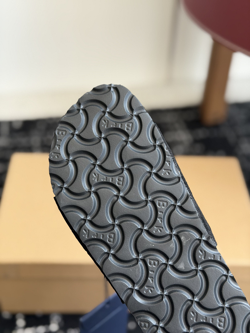 LVT SANDALS