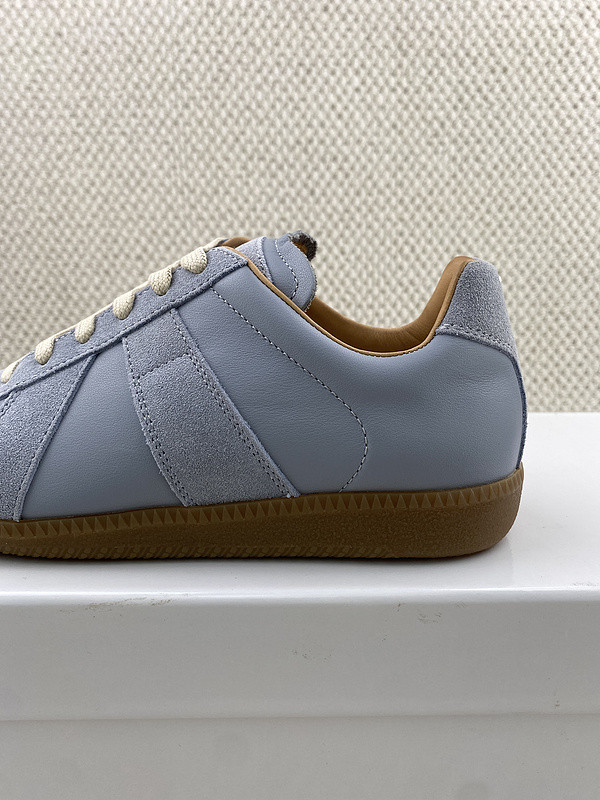 ma*s*n Ma*i*la sneaker