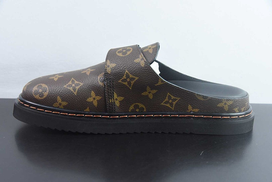 LVT SANDALS