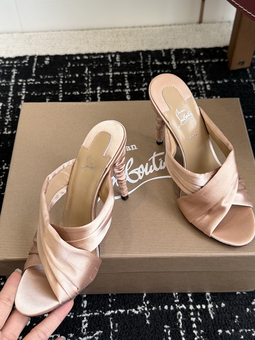 CHIAN LOUIN Heel