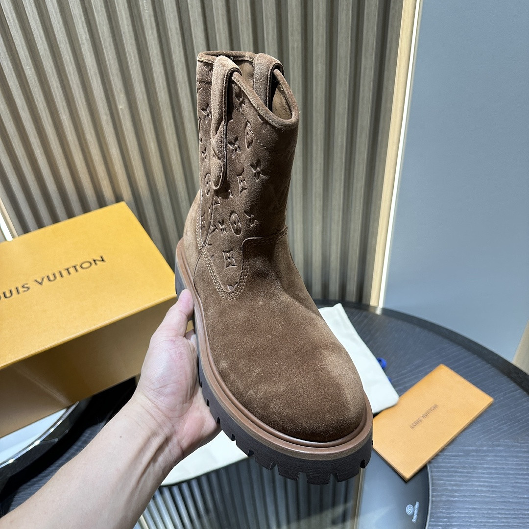 LVT BOOTS