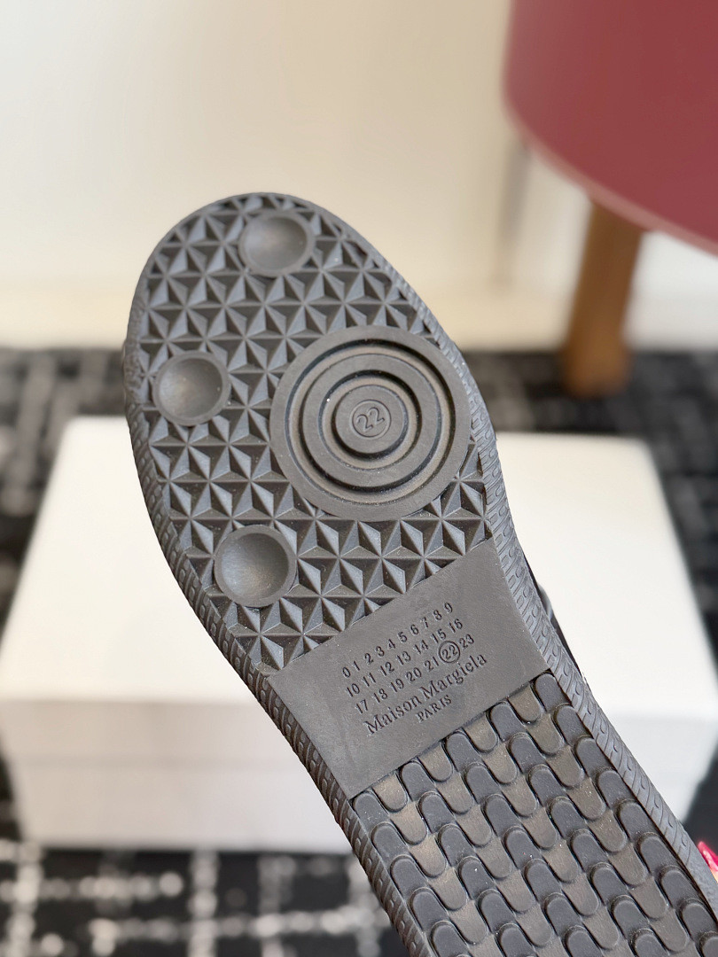 Ma1s0n Marg*e1a SNEAKER
