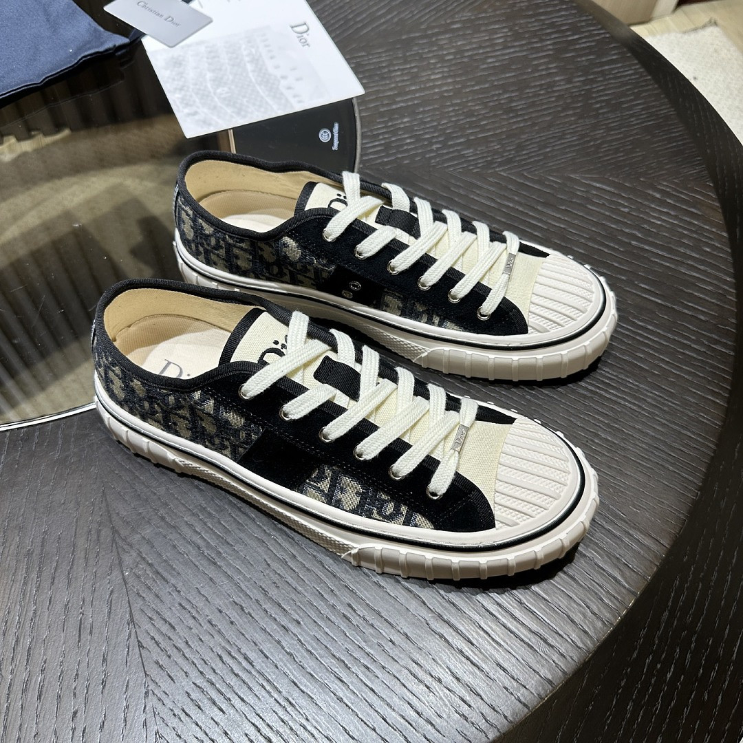 DIO* SNEAKER
