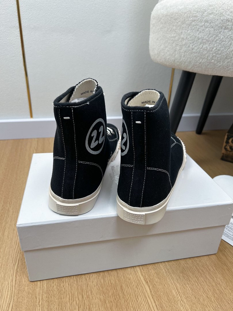 Ma1s0n Marg*e1a SNEAKER