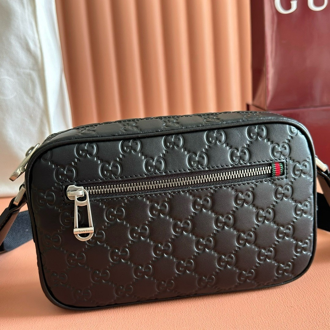 Gvc*1 BAG