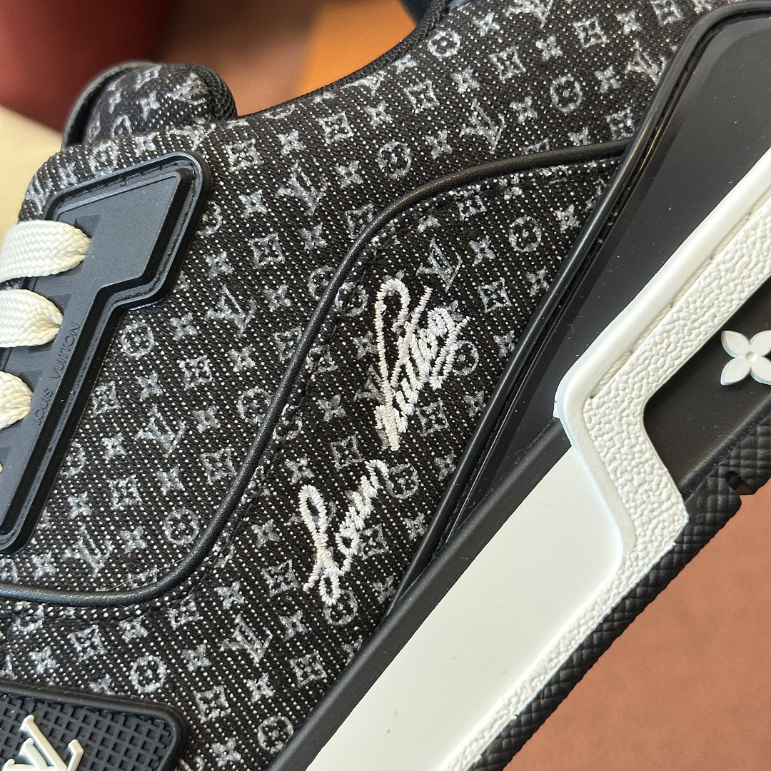 LVT SNEAKERS
