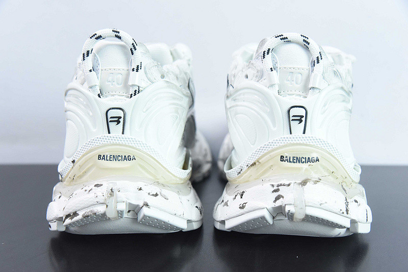 Ba*len*cia*ga runner sneaker