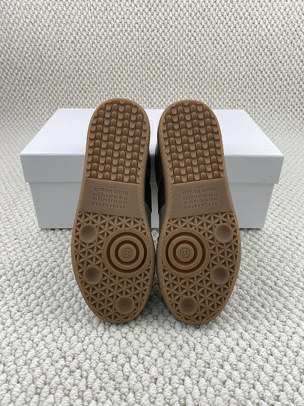 ma*s*n Ma*i*la sneaker