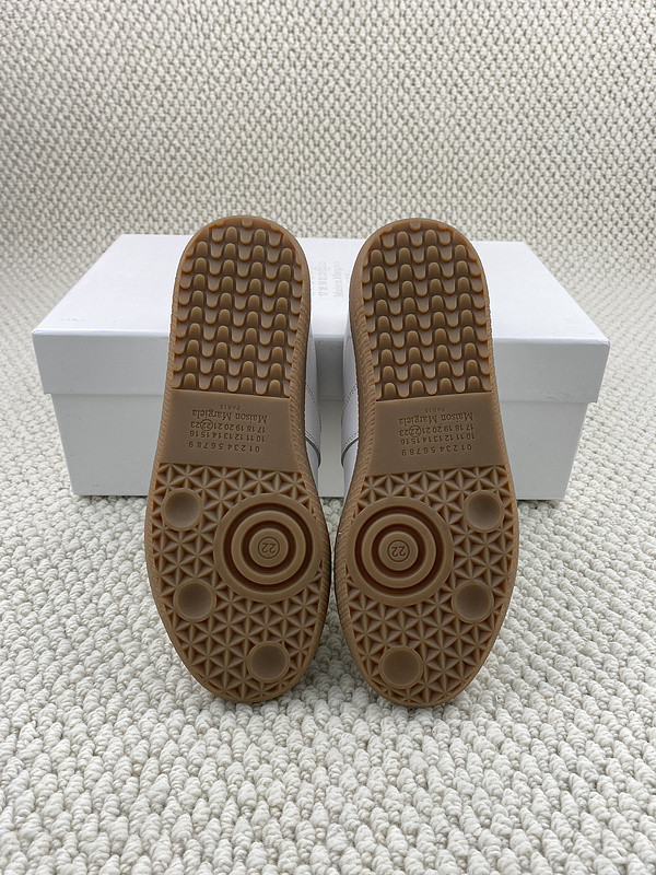 ma*s*n Ma*i*la sneaker