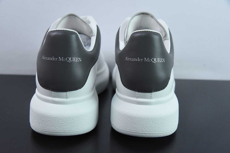 AlexER McEEN SNEAKERS