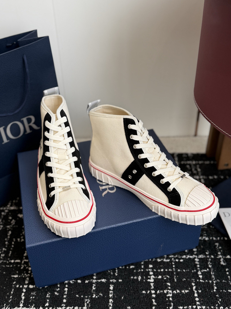 DIO* SNEAKER