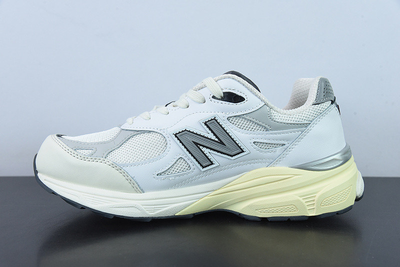 new balance sneaker