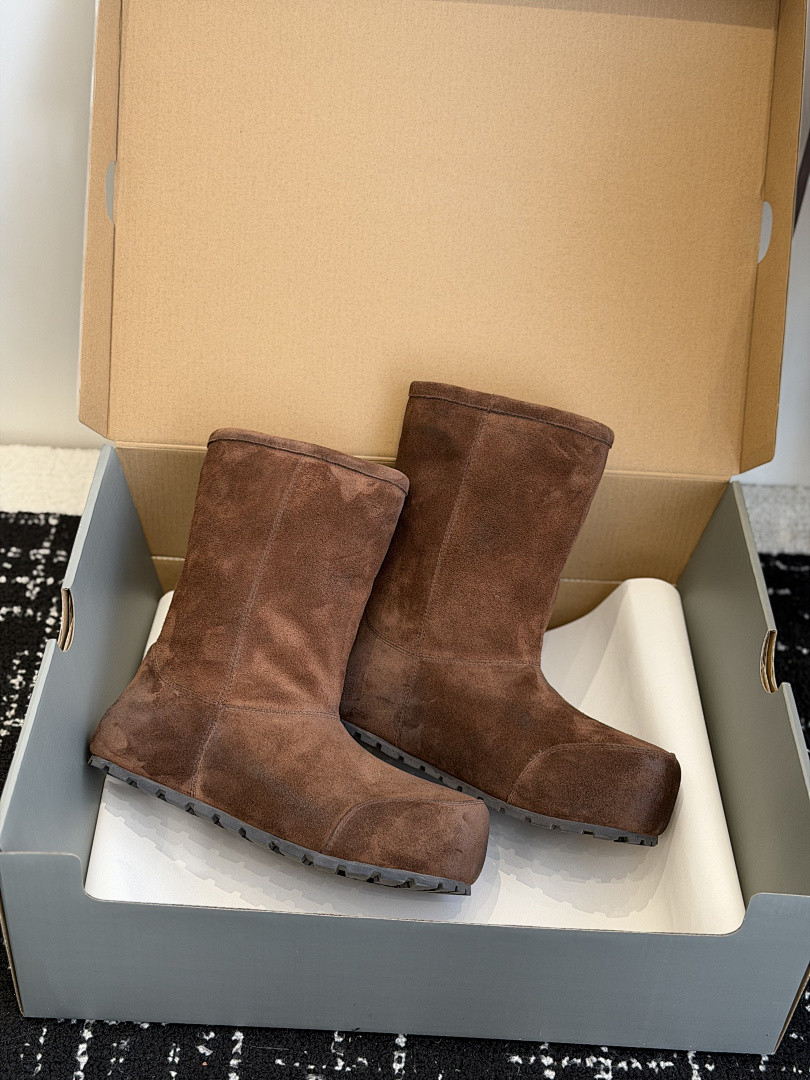 BC BOOTS