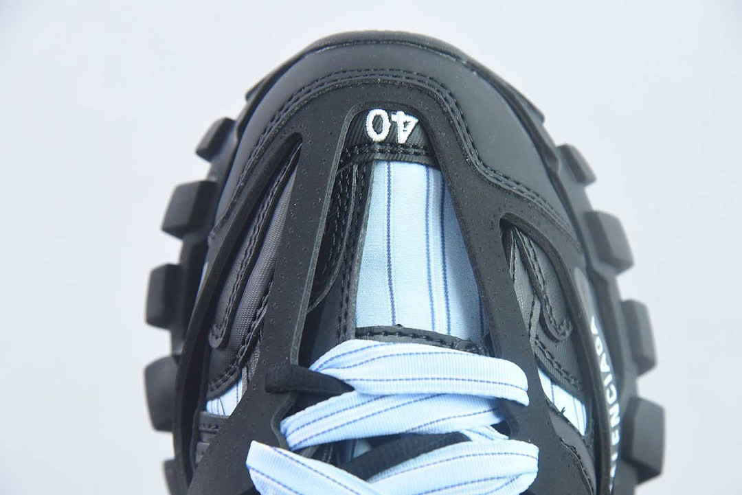 BC TRACK SNEAKER